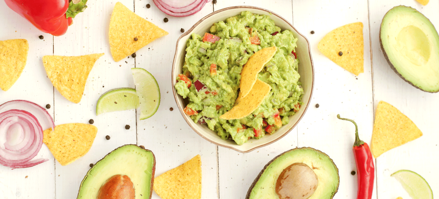 Guacamole con totopos Cariocas