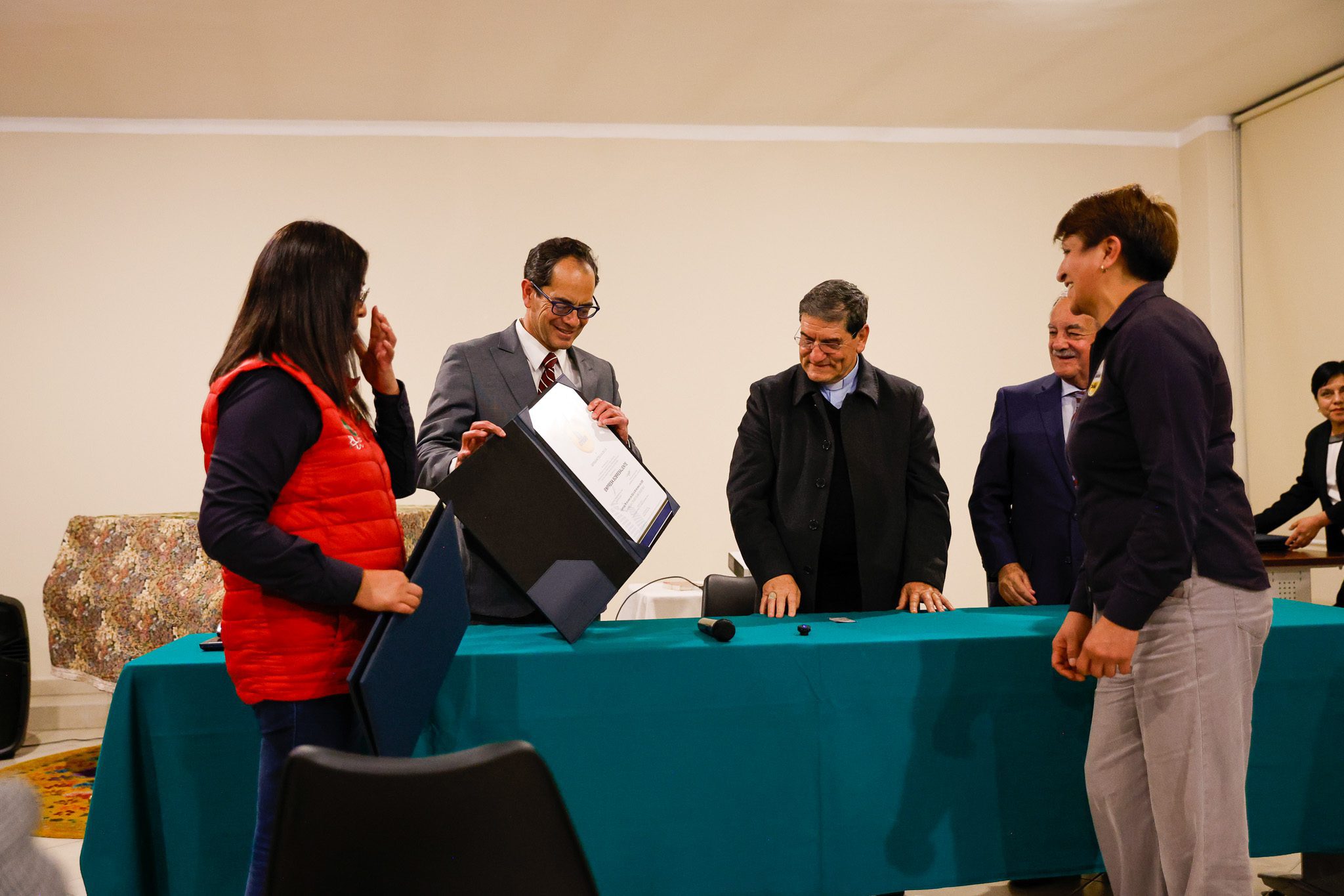 Equipo de Productos Cariocas en reconocimiento CRESE